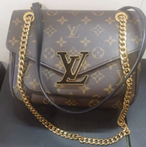 ルイ・ヴィトン パッシー モノグラム