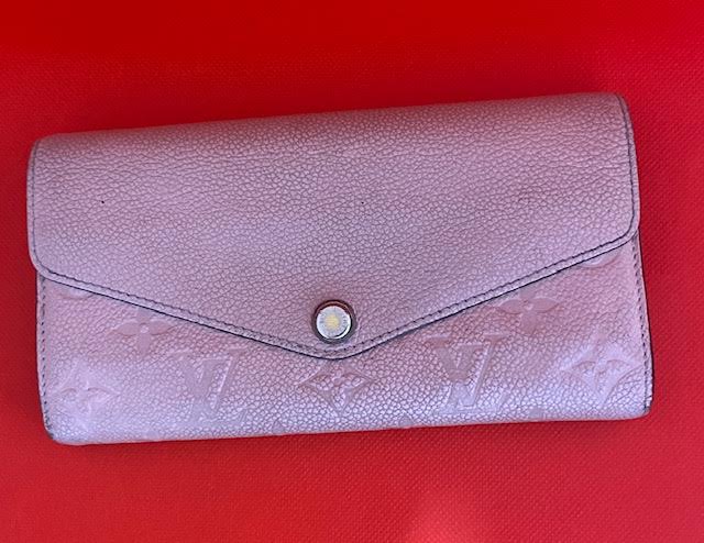 ルイ・ヴィトン モノグラム・アンプラント ポルトフォイユ・サラ（M６４０８２）ローズプードルカラー