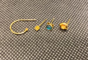 K18 ピアス　10,508円