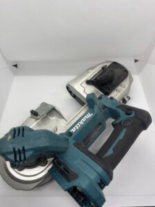 マキタ 充電式ポータブルバンドソー PB183D