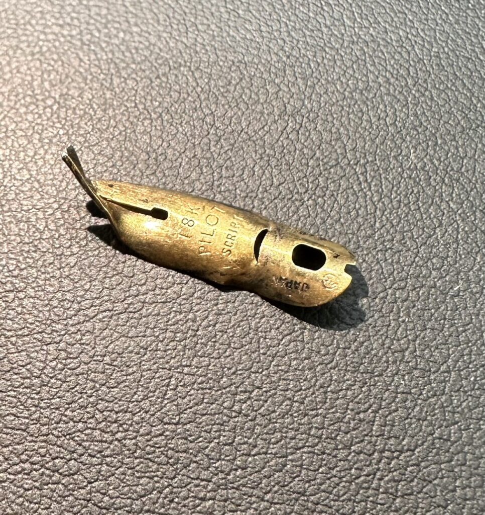 18K刻印 万年筆ペン先 0.3ｇ