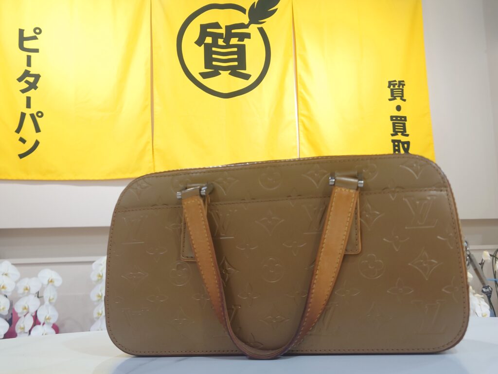 ＬＶ　モノグラムマット　シェルトン