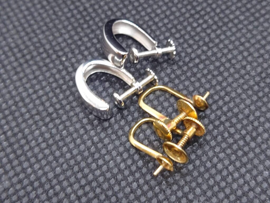 Ｋ18　イヤリング　3.6ｇ