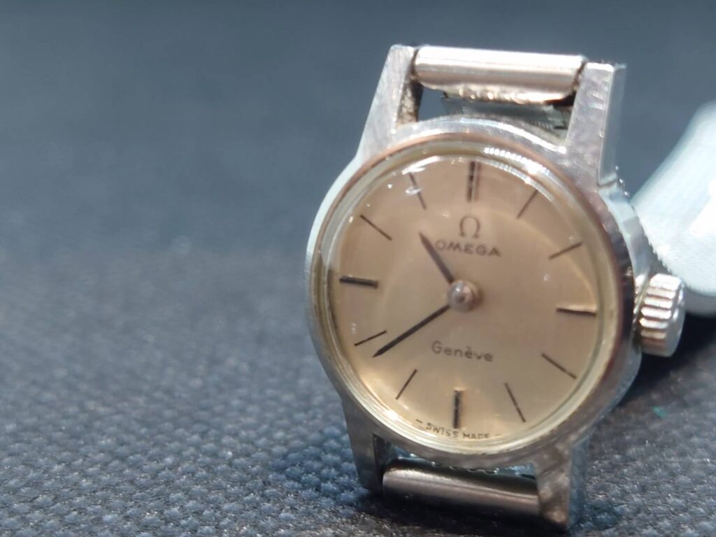オメガ ジュネーブ 手巻時計