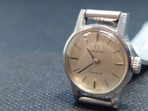 オメガ ジュネーブ 手巻時計