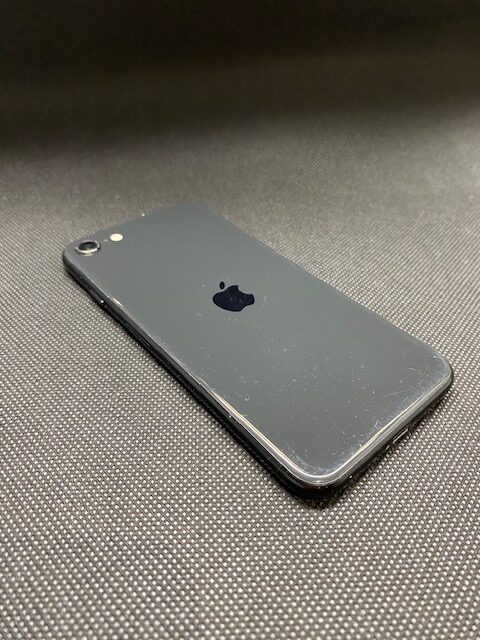 iPhone SE 第二世代 2,000円
