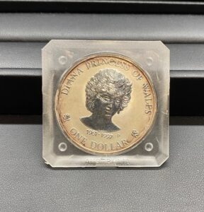 ダイアナ妃追悼 純銀 銀貨 13,000円