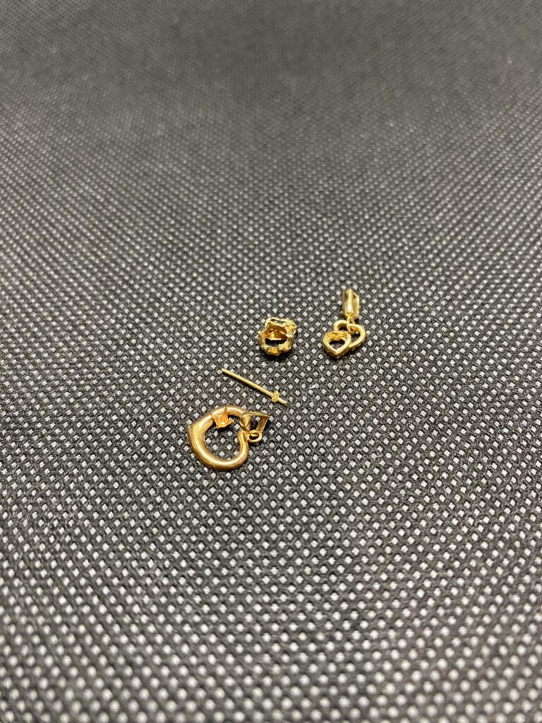 K18　ピアス　1.3ｇ