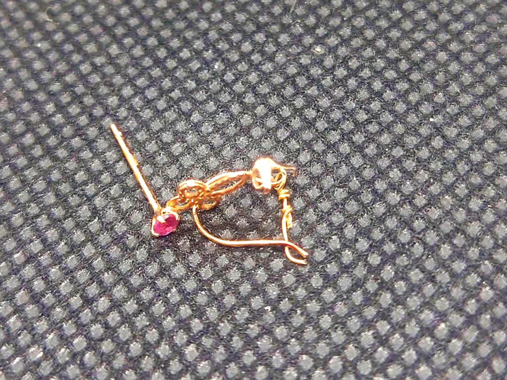 K10 ピアス 0.1g