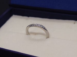 Pt950 MD0.03ct リング 3.2g