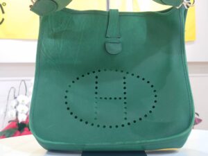 Hermès エヴリン ショルダーバッグ