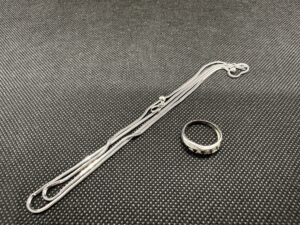 Pt900リング3.6ｇ/K18WGネックレス8ｇ