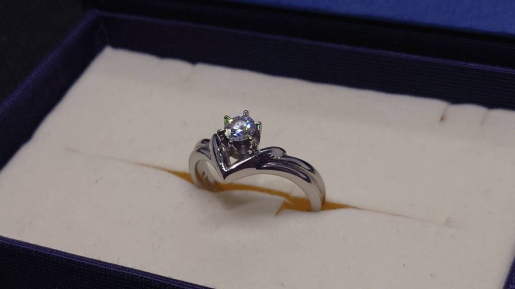 Pt900 D0.280ct リング 5.5g