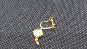 K18 イヤリング 0.8g