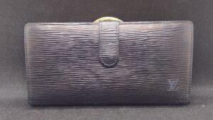 LV エピ ヴィエノワ 財布