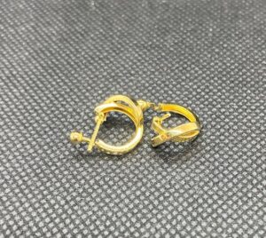 K18 　ピアス　　1.7ｇ
