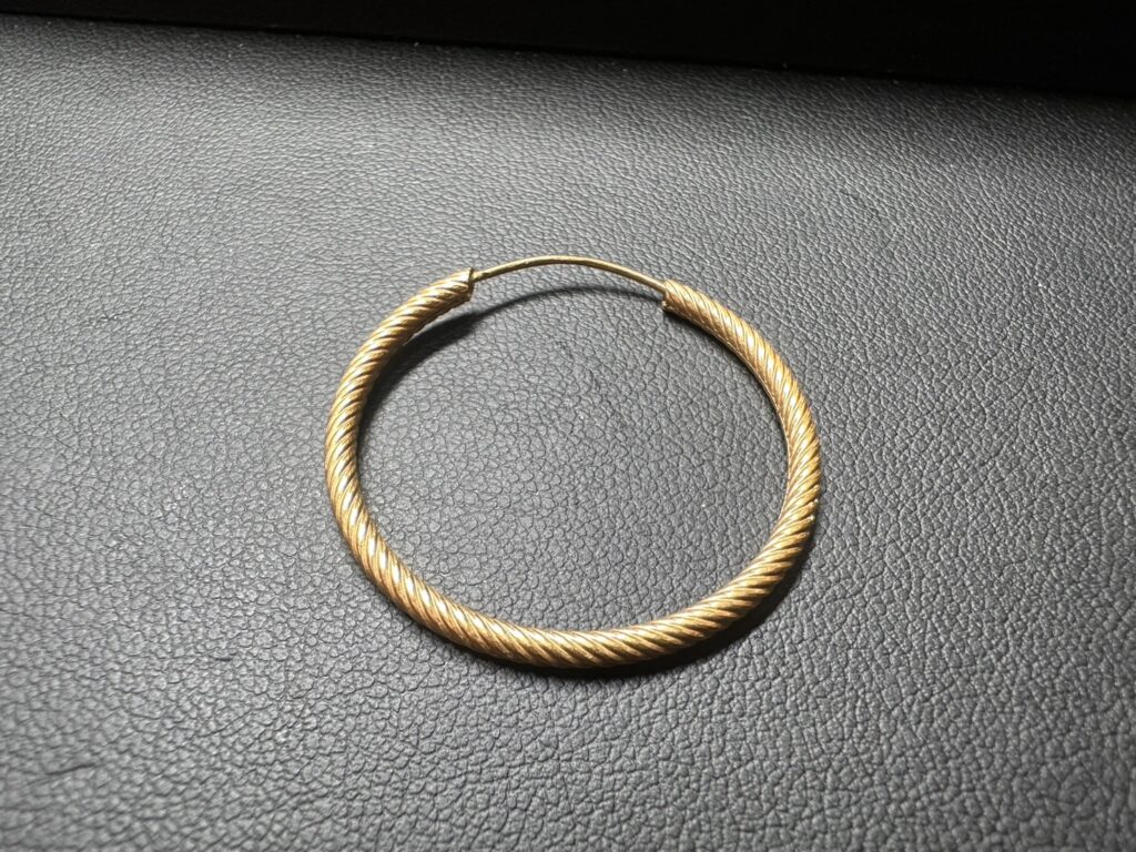 18KT　イヤリング　0.7ｇ