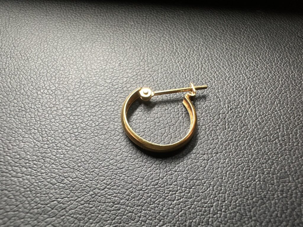 K18　イヤリング　0.4ｇ