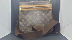 LOUIS VUITTON　モノグラム　ポシェット・ボスフォール