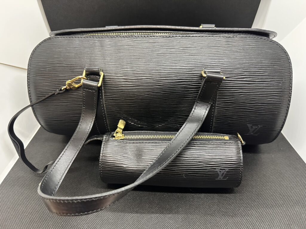LOUIS VUITTON　エピ　スフロ　ポーチ付き