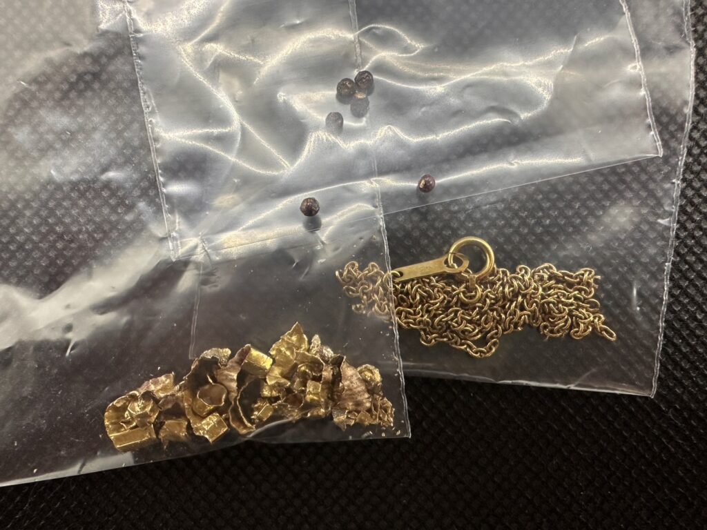 K14　NC　2.9ｇ　18K刻印有