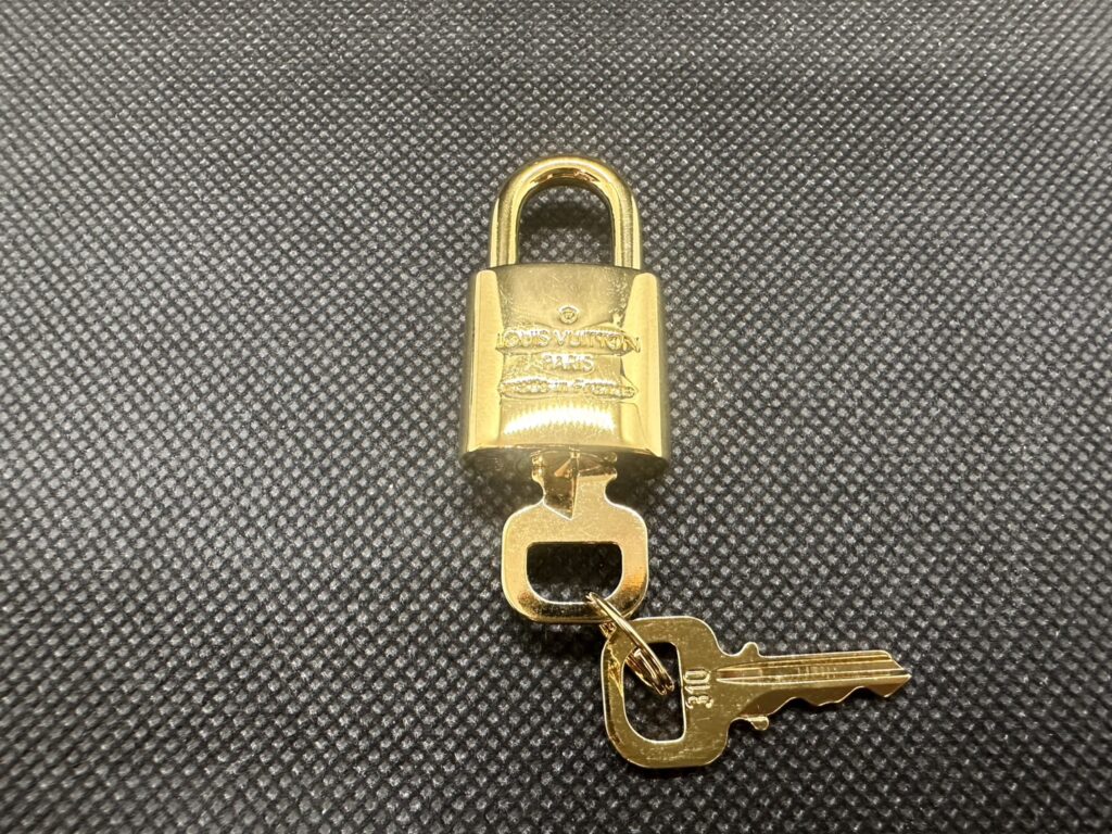 ルイヴィトン パドロック カデナ 南京錠 310 鍵2本完備