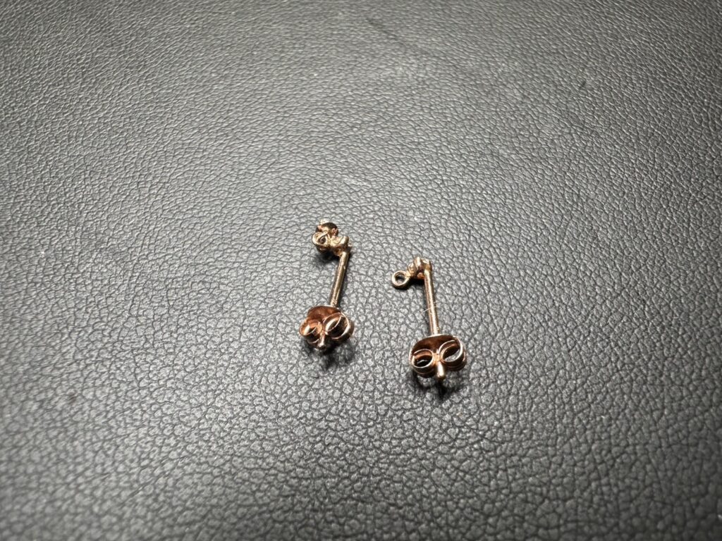 K10　　ピアス　　0.1ｇ