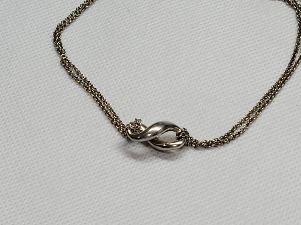 TIFFANY&Co. インフィニティ ネックレス