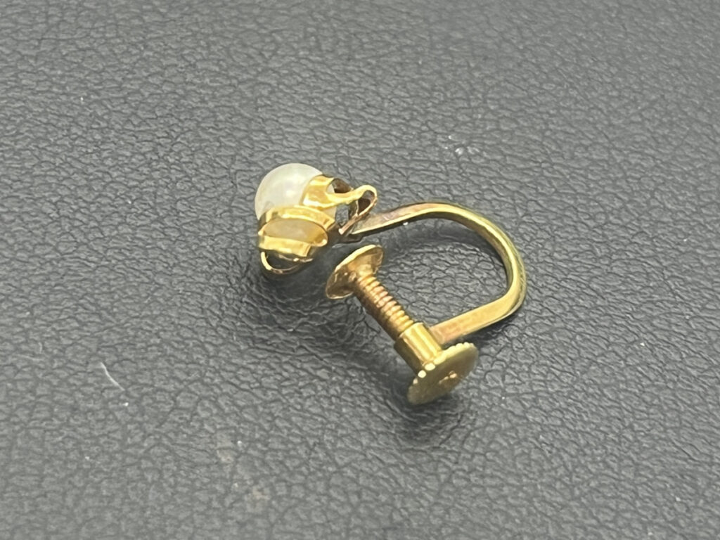 K18 イヤリング　0.4g