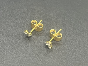 K18 ピアス 0.2ｇ