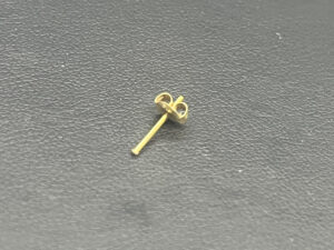 K18 ピアス 0.1ｇ