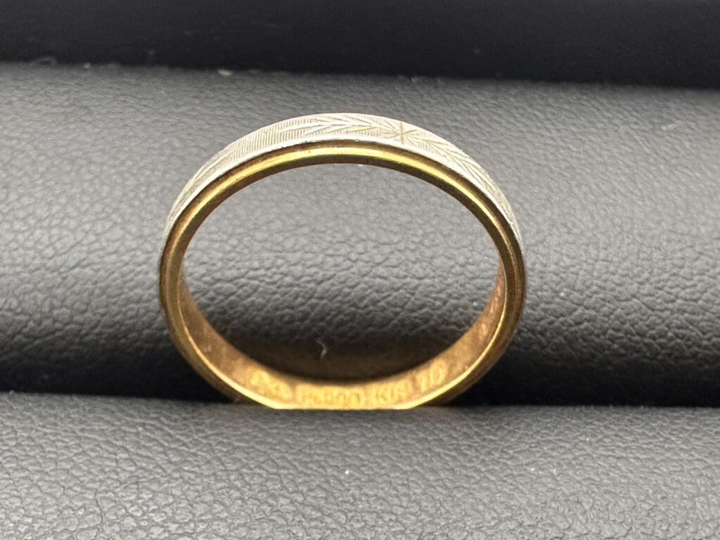 Pt900/K18　リング　2.4ｇ