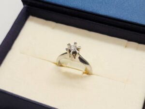 Pt900　D0.16ct　リング　5.6ｇ