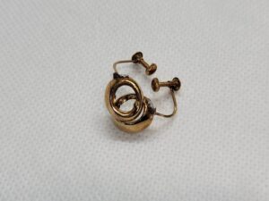 K18 イヤリング 1.7g