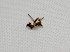 K10 ピアス 0.2g