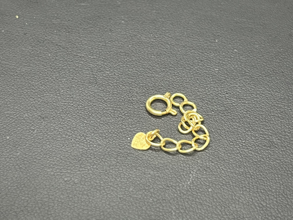 K18　スクラップ　0.8ｇ