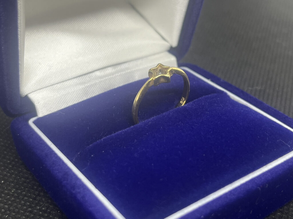 [借入可能金額　20,000円]　K18　リング　1.7ｇ
