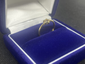 [借入可能金額　20,000円]　K18　リング　1.7ｇ