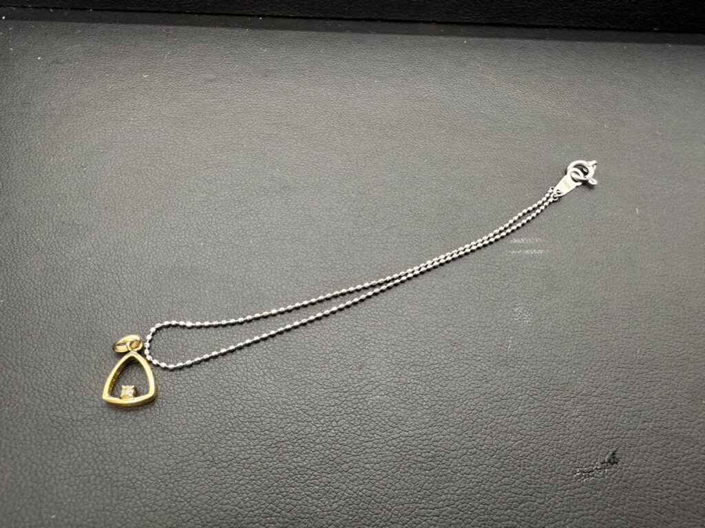 K18WG　ネックレス　0.6ｇ