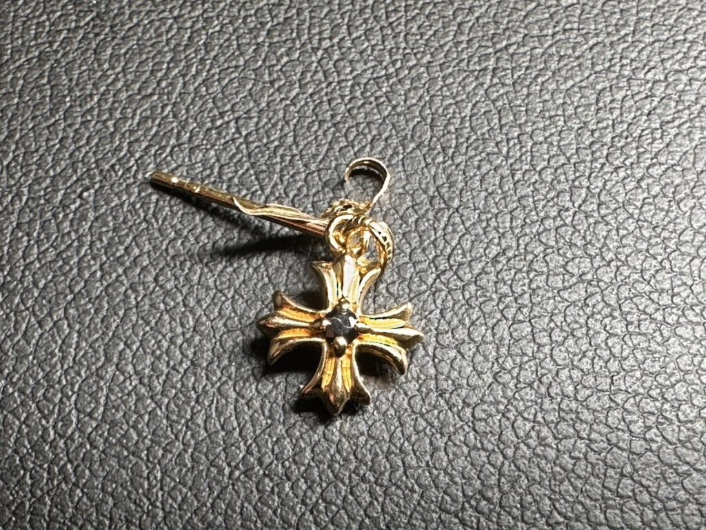 K18　ピアス　0.6ｇ