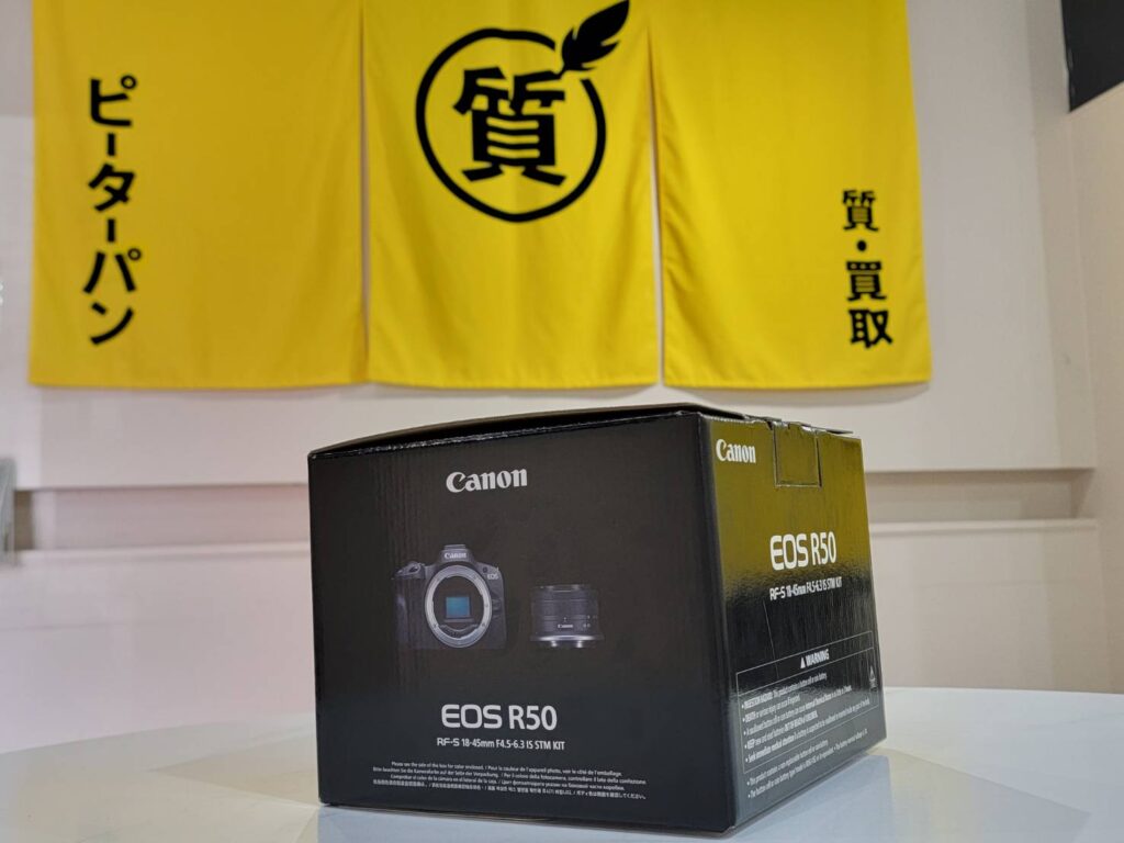 キャノン EOS R50 カメラ