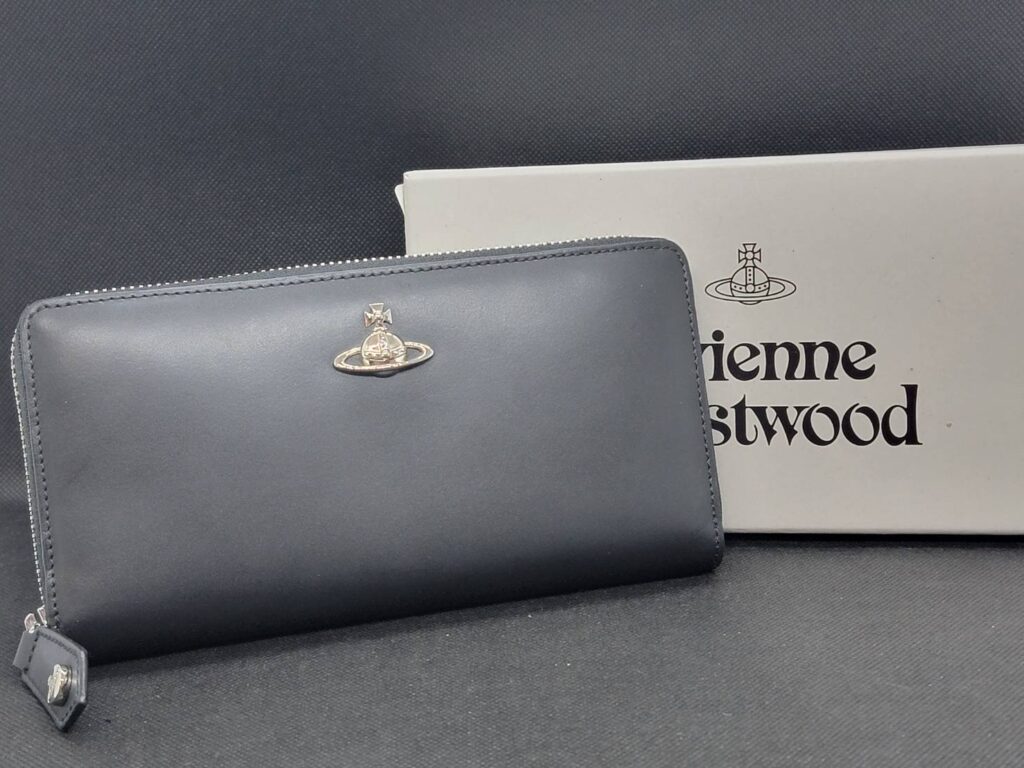 ヴィヴィアンウエストウッド 長財布