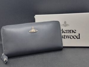 ヴィヴィアンウエストウッド 長財布