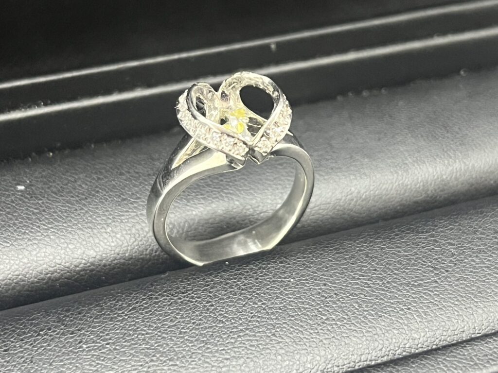 PT900　リング　MD0.17ct  11.7ｇ
