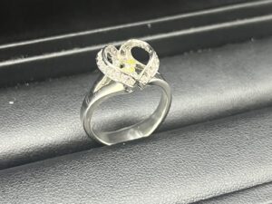 PT900　リング　MD0.17ct  11.7ｇ