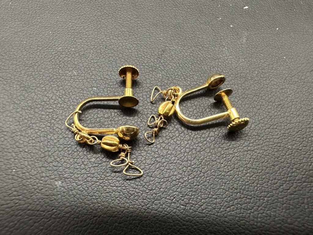 K18　イヤリング　1.2ｇ