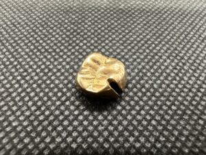 金歯　K10 0.8g