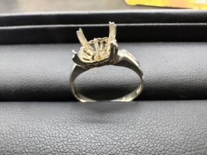 K10WG　リング　0.8ｇ