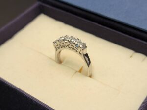 Pt900　リング　5.8ｇ