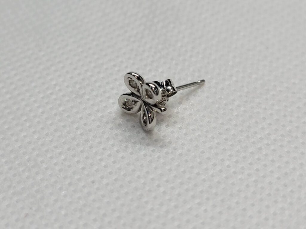 K18 ピアス 1g